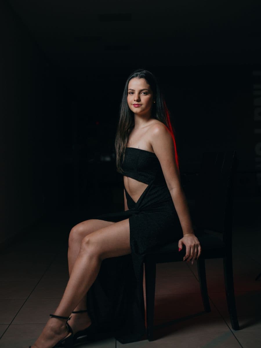 Full-length studio look